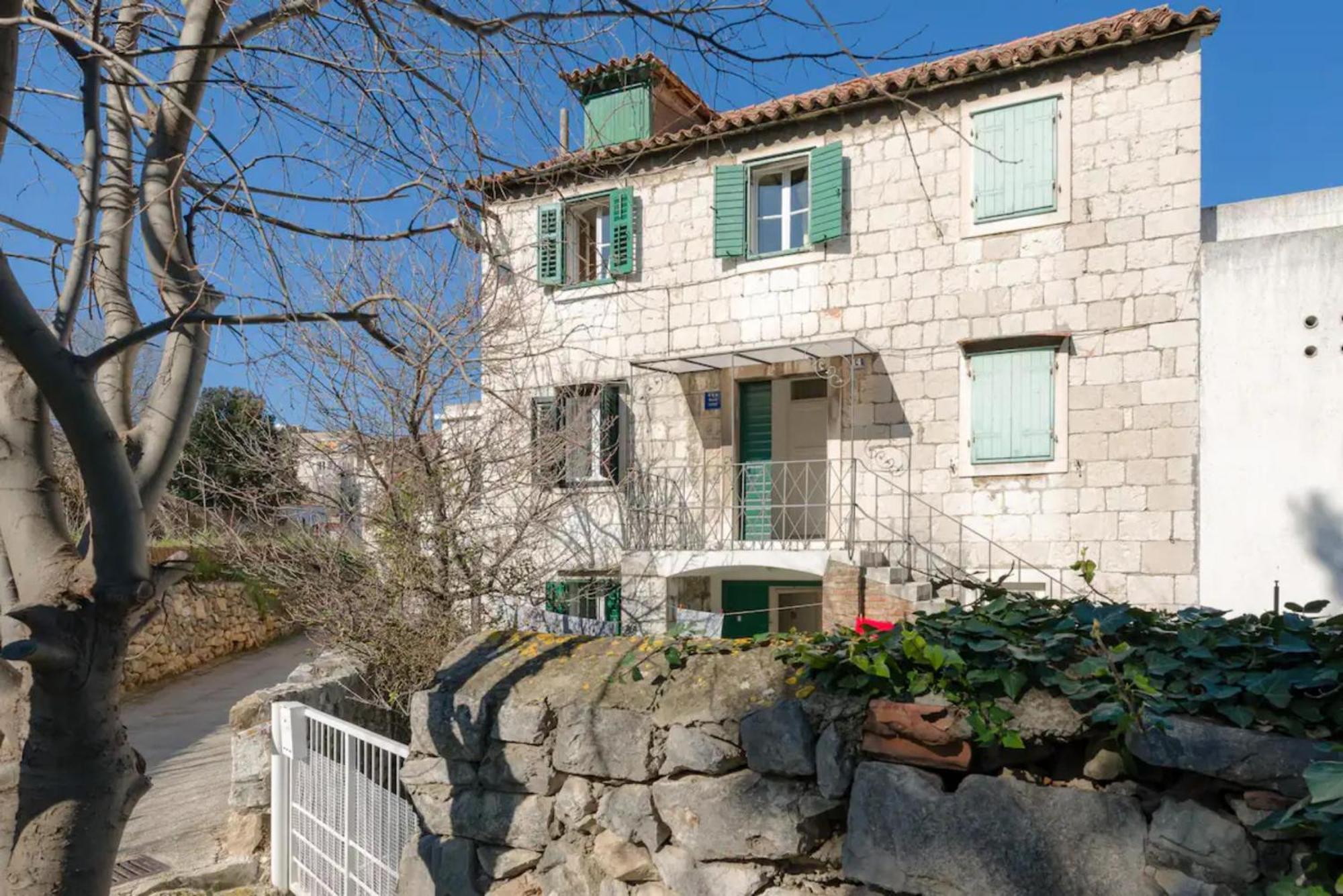 Guesthouse Bepa Split Exterior photo